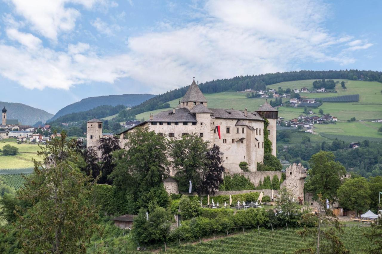 Schneewittchen Schlosshof Umes Exteriör bild